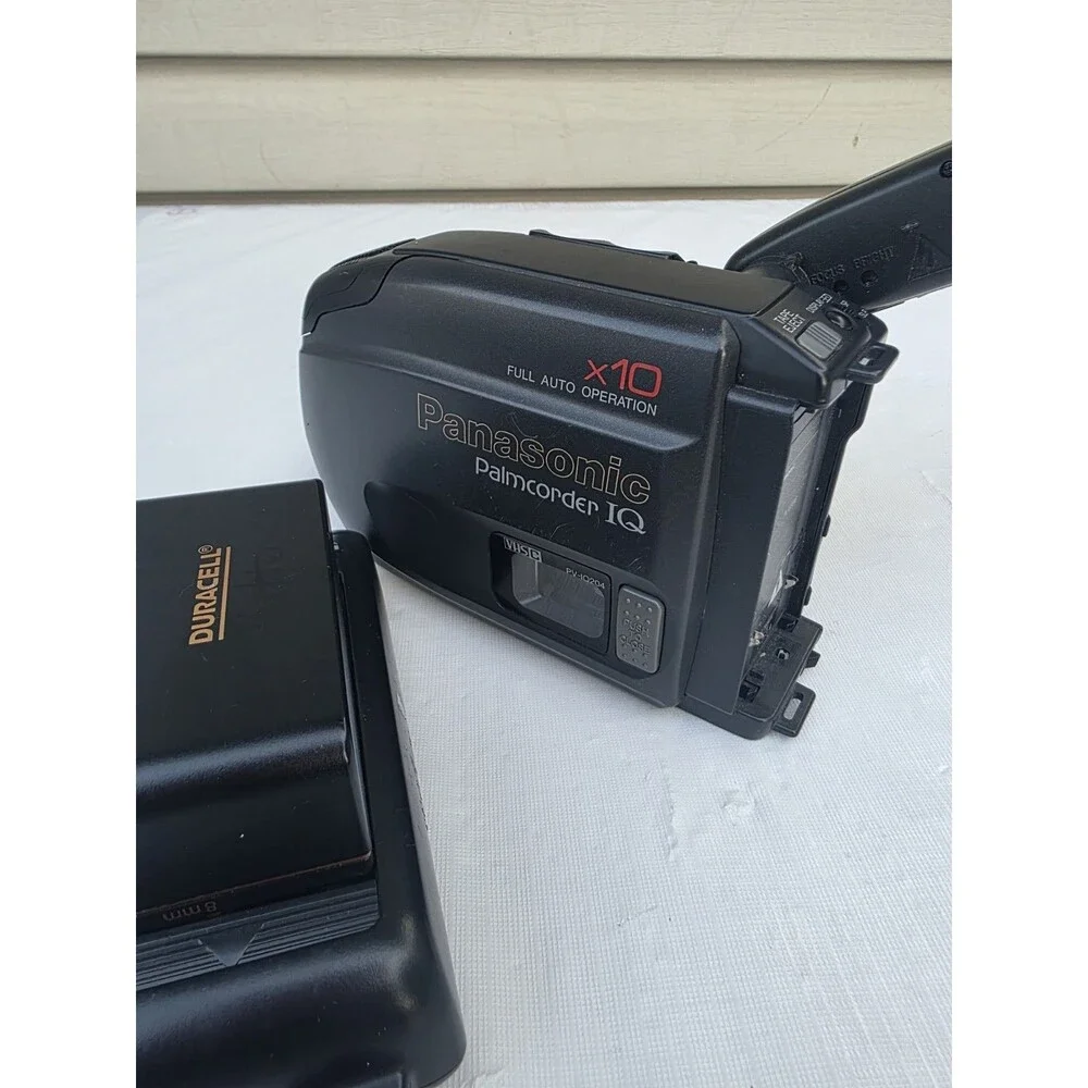 PANASONIC Palmcorder PV-IQ204 VHS-C Color Video Camcorder Tested With Power Cord